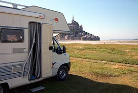 Ankunft bei Mont St. Michel. Unser Stellplatz für die erste Nacht. - Klicken Sie auf das Bild, um das Fotoalbum zu öffnen.